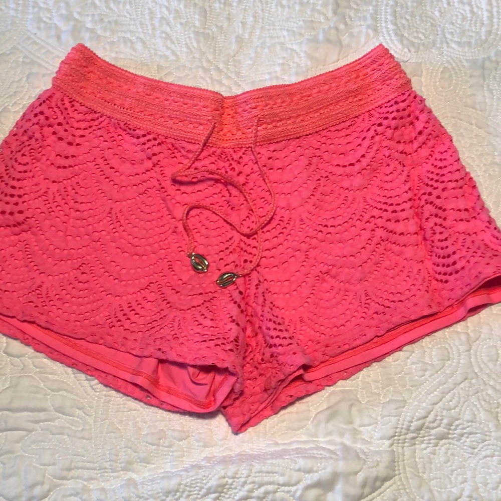Lilly Pulitzer stretch lace shorts